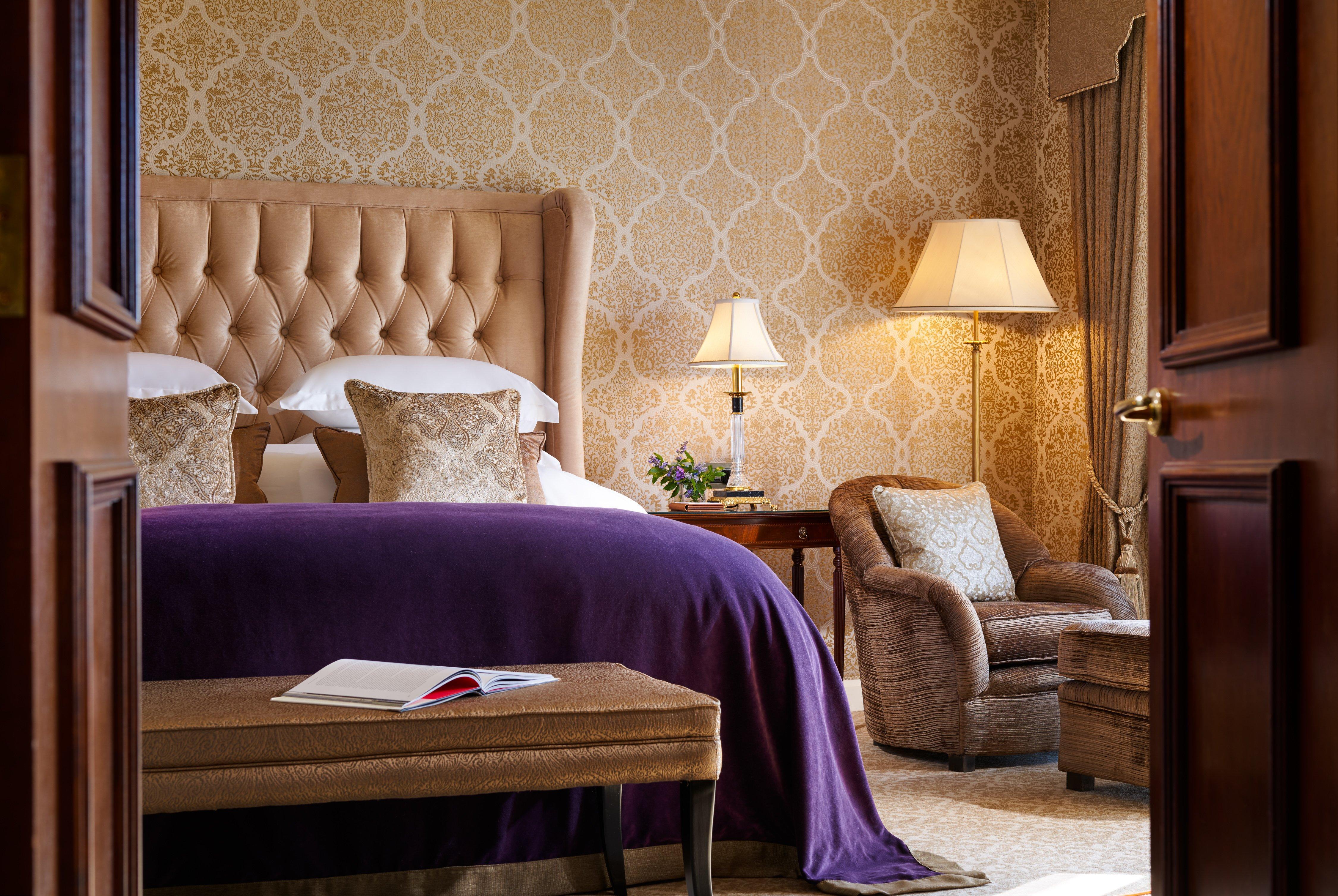 Intercontinental Dublin By Ihg Hotel Bagian luar foto A bedroom at the hotel