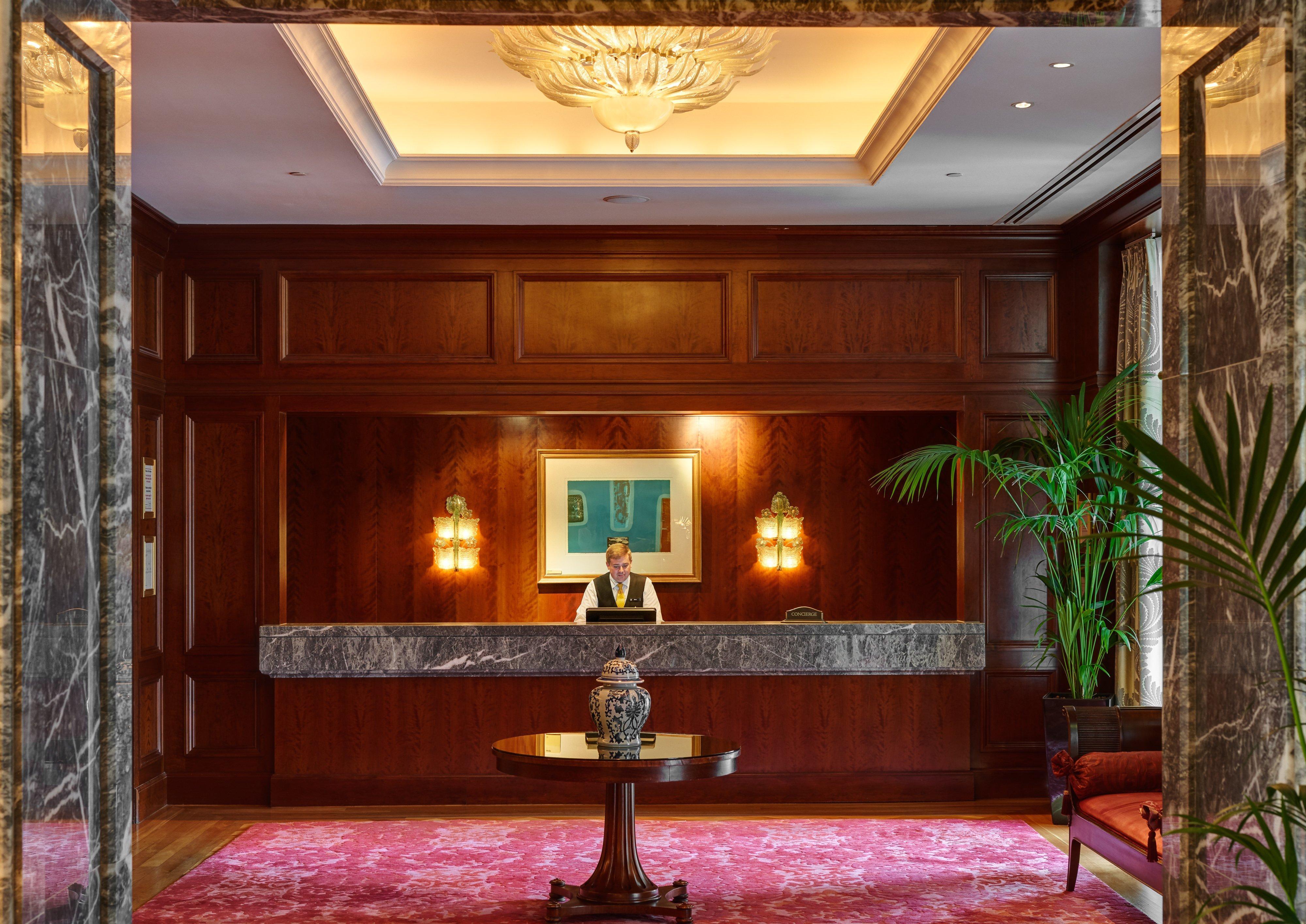 Intercontinental Dublin By Ihg Hotel Bagian luar foto The lobby of the hotel