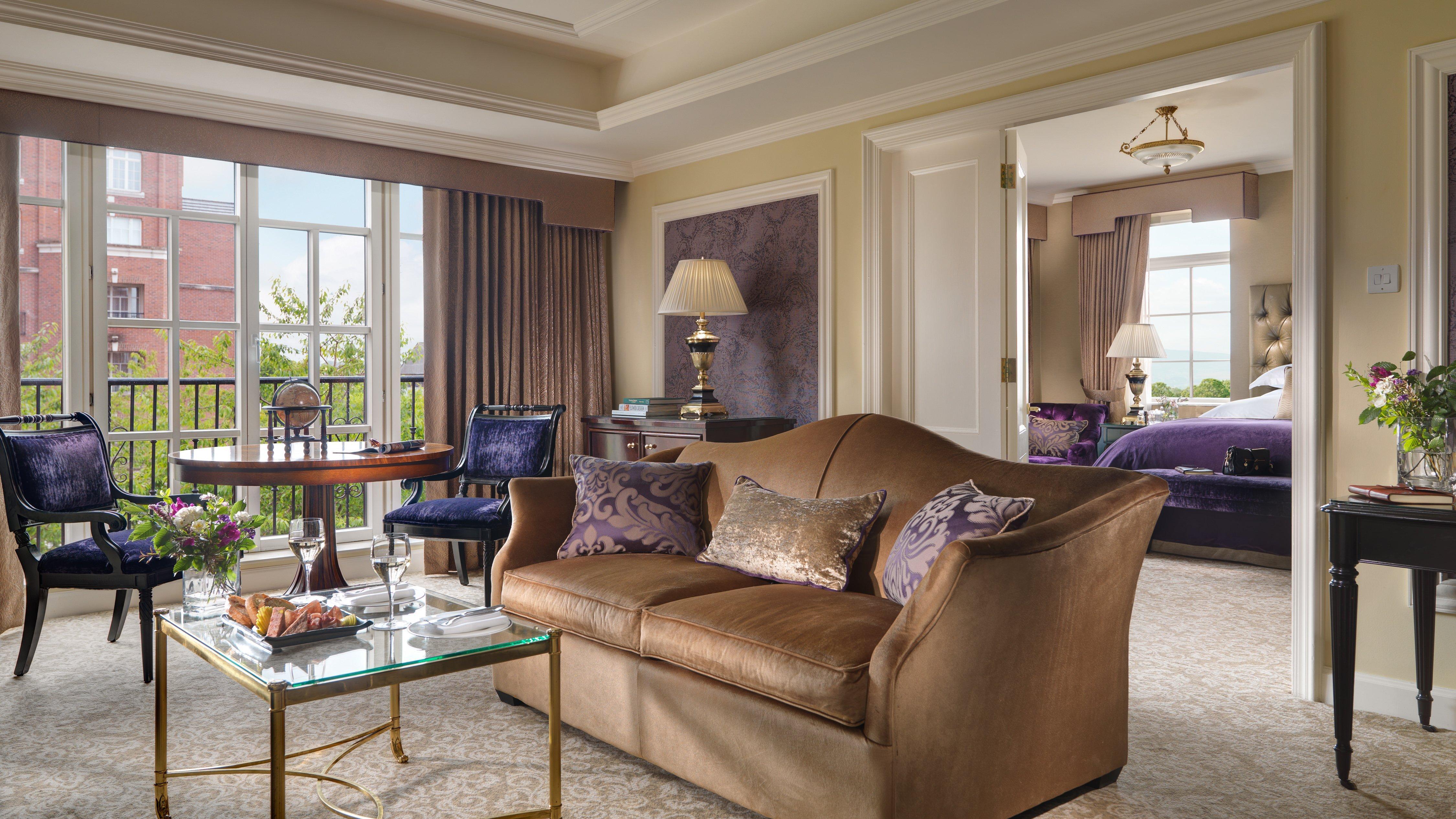 Intercontinental Dublin By Ihg Hotel Bagian luar foto A suite at The Ritz-Carlton, Boston